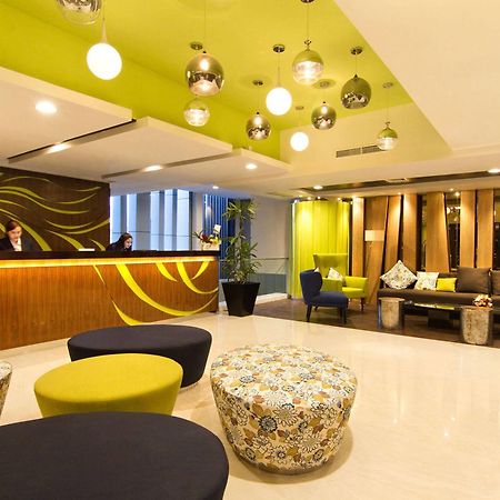 Bonnet Hotel סוראבאיה מראה חיצוני תמונה