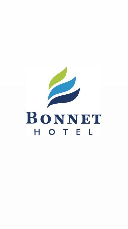 Bonnet Hotel סוראבאיה מראה חיצוני תמונה